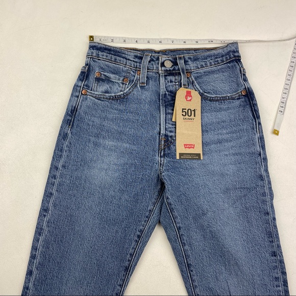 NWT Levi’s 501 High Waist wedgie fit Jeans - Picture 3 of 9